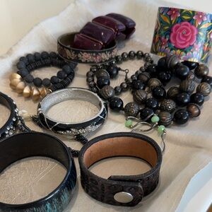 Elegant Black and Silver Women's Bracelet Set #148